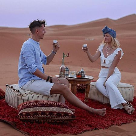 Отель Sahara Family Luxury Camp Мерзуга Экстерьер фото