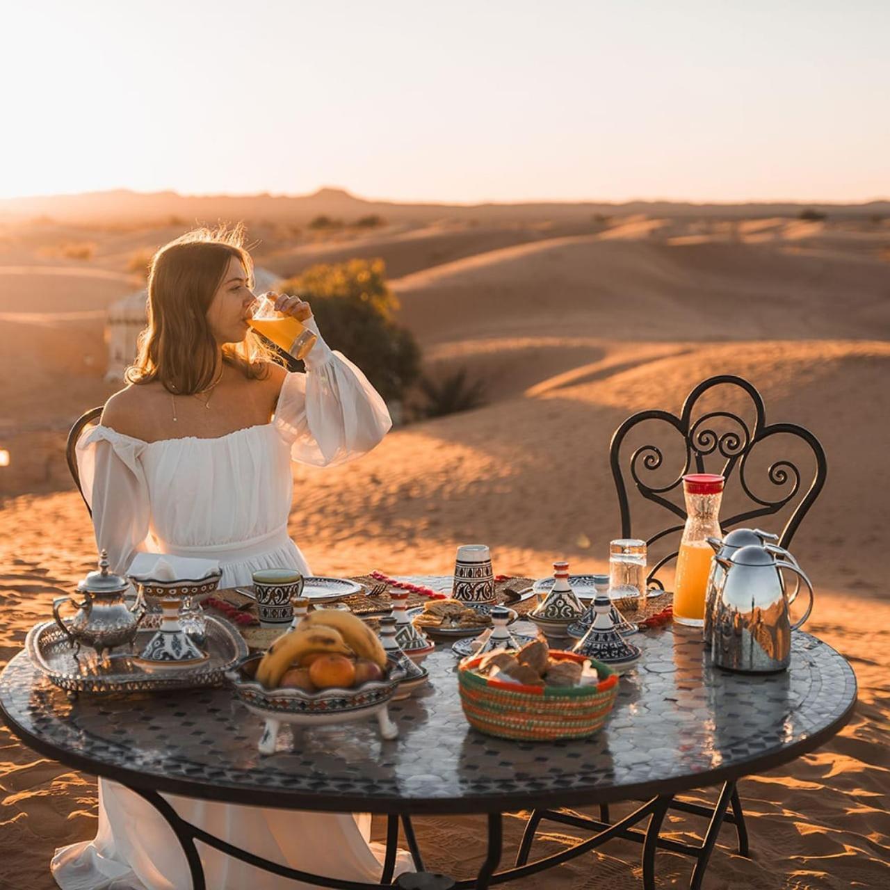 Отель Sahara Family Luxury Camp Мерзуга Экстерьер фото